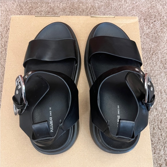 Pull & Bear Platform Sandals Black with Silver Hardware / Size 6 - Picture 6 of 15
